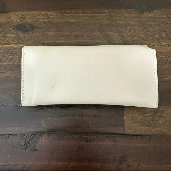 Banbé Sunglasses - Picture 3 of 5